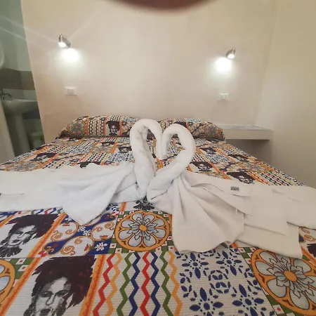 Vulcano: La Porta Delle Eolie Guest house