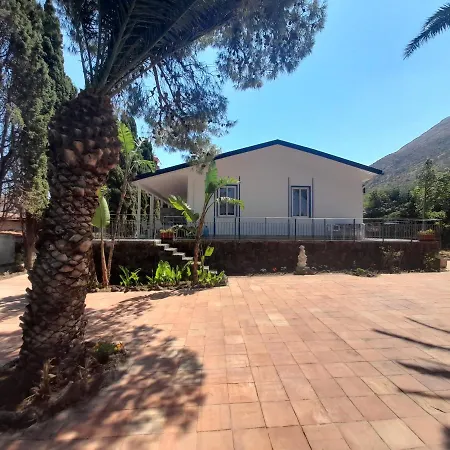 Guest house Vulcano: La Porta Delle Eolie *